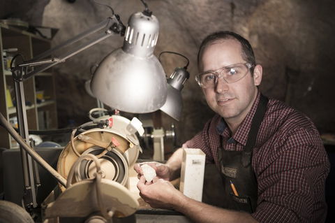 Unique Opal And Diamond Mine  - The Underground Opal Mine - Foster Accommodation 5