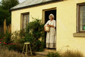 Grannie Rhodes' Cottage - Turn The Key Of Time - Foster Accommodation 0