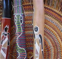 Didgeridoo Hut and Art Gallery - Foster Accommodation