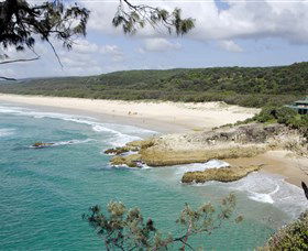 Main Beach, North Stradbroke Island - Foster Accommodation 0