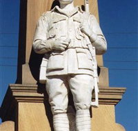 Beaudesert War Memorial - Foster Accommodation