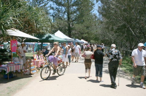 Coolangatta Beachfront Markets - Foster Accommodation 5