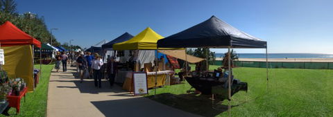 Coolangatta Beachfront Markets - Foster Accommodation 7