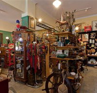 View Street Bazaar - Foster Accommodation