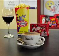 Mansfield Armchair Cinema - Foster Accommodation
