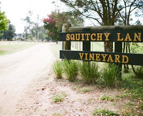 Squitchy Lane Vineyard - Foster Accommodation 0