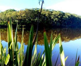 Aura Vale Lake Park - Foster Accommodation 0