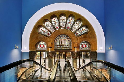 Queen Victoria Building QVB - Foster Accommodation 7