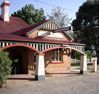 The Tumblong Tavern - Foster Accommodation