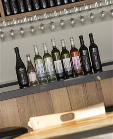 BAIE Wines - Foster Accommodation 0
