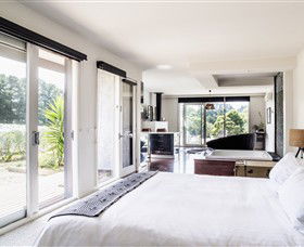 Polperro Winery - Foster Accommodation 5