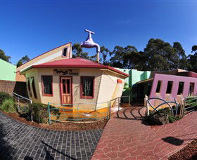 A Maze'N Things - Foster Accommodation 0