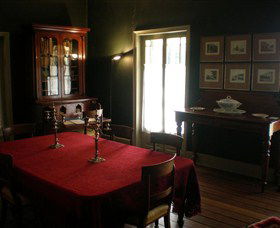 Experiment Farm Cottage - Foster Accommodation 6