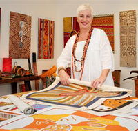 Bouddi Gallery - Contemporary Aboriginal Art - Foster Accommodation