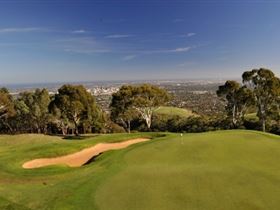 Mount Osmond Golf Club - Foster Accommodation 1