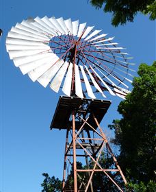 Barcaldine Windmill - Foster Accommodation 1