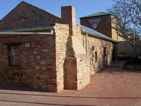 Reynella Horse Changing Station - Foster Accommodation 2