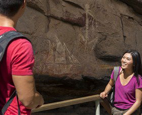 Nanguluwur Rock Art Site And Walk - Foster Accommodation 2
