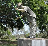 Cane Cutter Memorial - Foster Accommodation