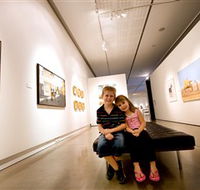 Western Plains Cultural Centre - Foster Accommodation