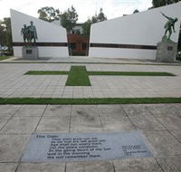 Shepparton Cenotaph - Foster Accommodation