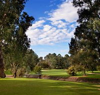 Commercial Golf Course - Foster Accommodation