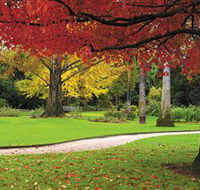 Albury Botanic Gardens - Foster Accommodation