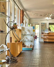 GIGS - Gateway Island Gallery And Studios - Foster Accommodation 0