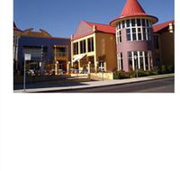 The Wicklow Hotel - Foster Accommodation