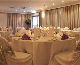 Mittagong RSL Club - Foster Accommodation 2