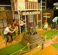 Mega Mini Golf - Foster Accommodation