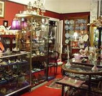 Nerilee Antiques - Foster Accommodation