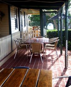 The Famous Tinonee Cafe And Gift Shop - Foster Accommodation 2