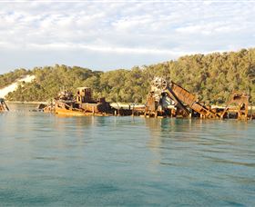 Tangalooma Wrecks Dive Site - Foster Accommodation 0