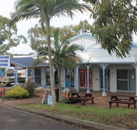 Laurieton Riverside Seafoods - Foster Accommodation
