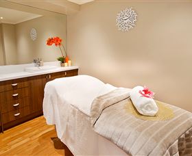 Aqua Vitae Day Spa - Foster Accommodation 4