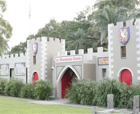 Macadamia Castle - Foster Accommodation 0