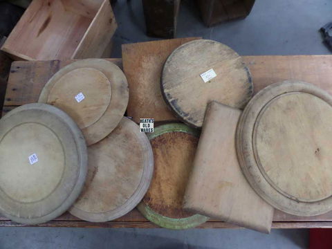 Heaths Old Wares, Collectables & Industrial Antiques - Foster Accommodation 11