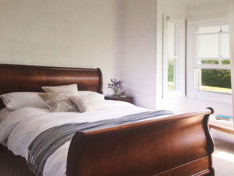 All Saints Bed And Breakfast - Foster Accommodation 0