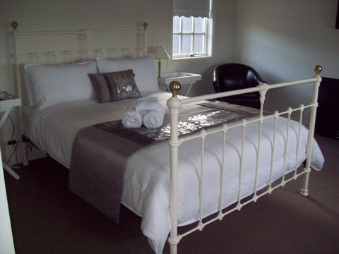 Calgary Accommodation & Killara Accommodation - Foster Accommodation 1