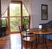 Bluegums Cabins - Foster Accommodation