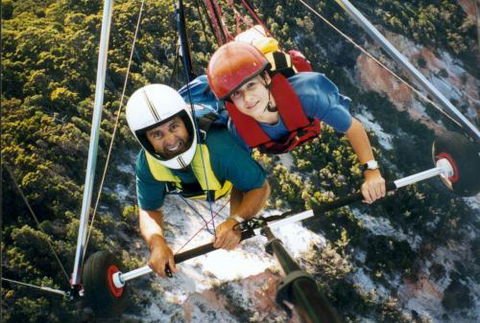 David Cookman–Sunshine Coast Hang Gliding - Foster Accommodation 2