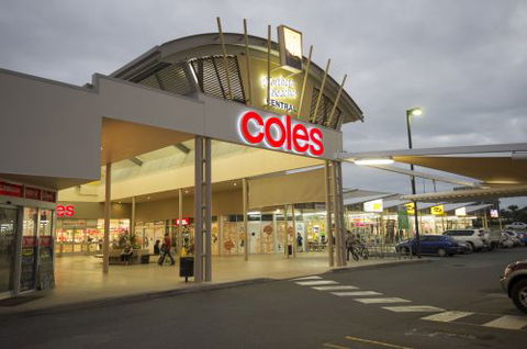 Bargara Central Shopping Village - Foster Accommodation 3