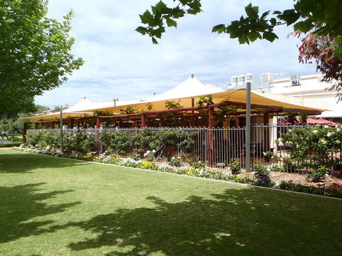 Swan Valley Gourmet Wine Cruise From Perth - Foster Accommodation 13