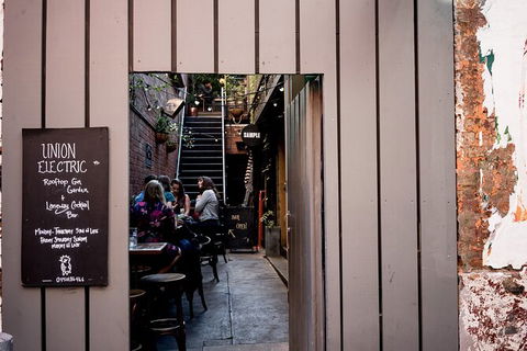 Afternoon In Melbourne: Small Group Booze And History Tour - Foster Accommodation 7