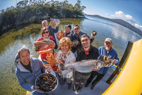 Fresh From The Ocean: Tasmanian Seafood Gourmet Full-Day Cruise Including Lunch - Foster Accommodation 12