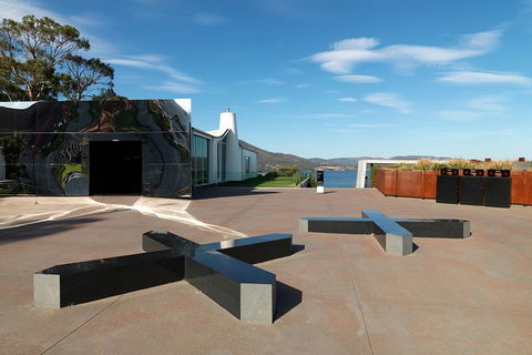 Moorilla Wine Meets Mona Art Day Trip - Foster Accommodation 5