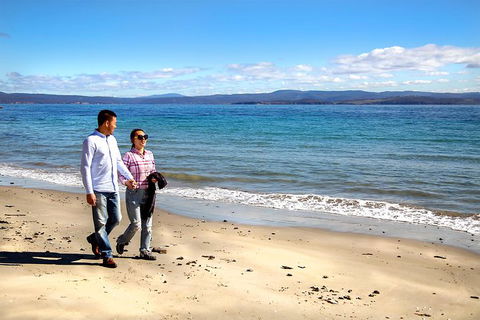 Wineglass Bay And Maria Island Wildlife Scenic Flight From Hobart - Foster Accommodation 9