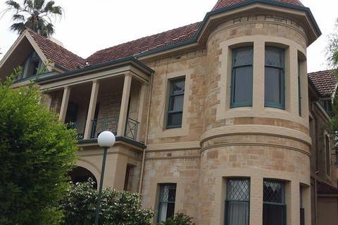 Adelaide Walking Tour: Grand Mansions And Sub-Divisions - Foster Accommodation 3