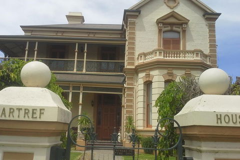Adelaide Walking Tour: East End Escapade - Foster Accommodation 1
